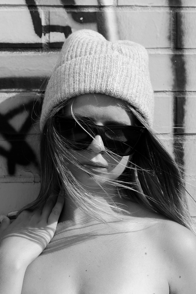 Uliana.JN 893